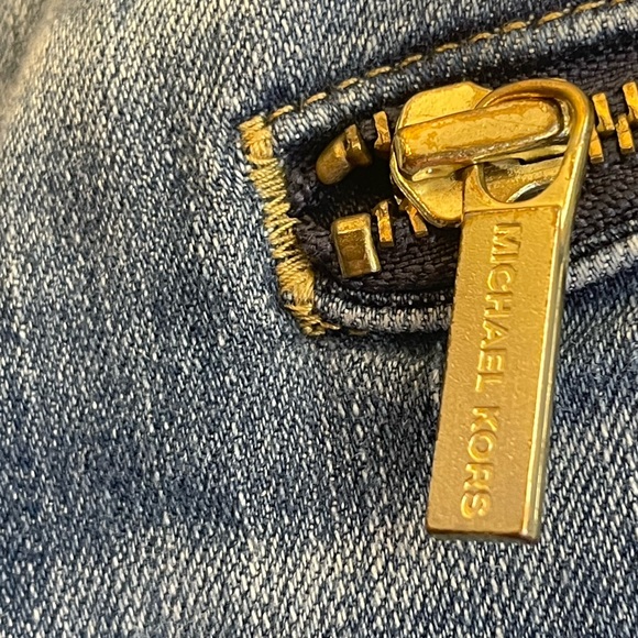 Michael Kors Izzy Skinny Jeans - Picture 4 of 9